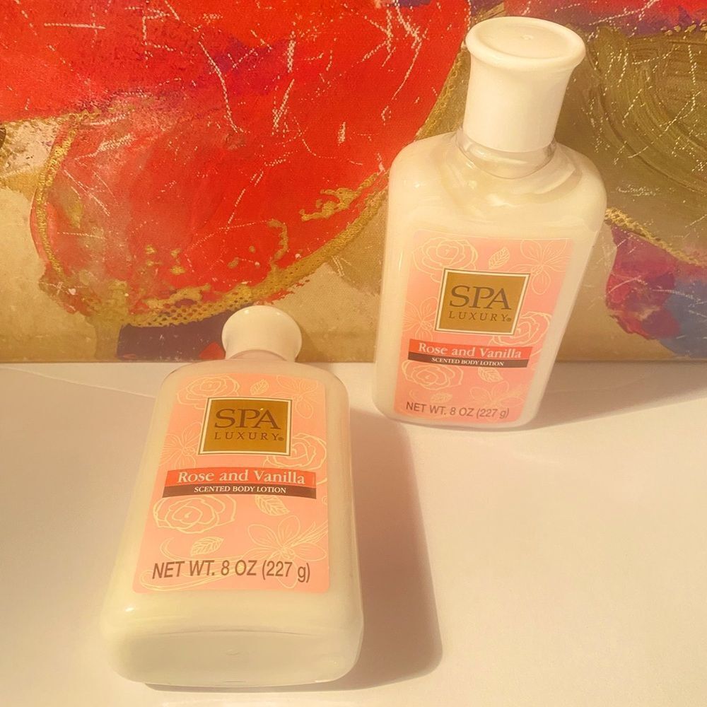 🎁 Spa Luxury Rose And Vanilla Scented
Body Lotion 8OZ (227g)
